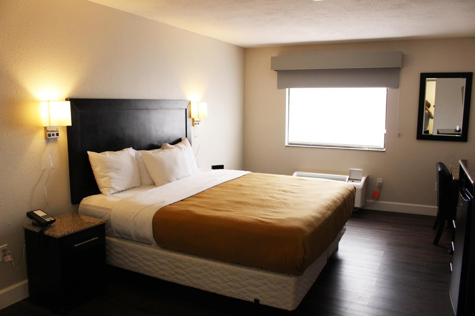 Quality Inn&Suites Del Rio Exterior foto